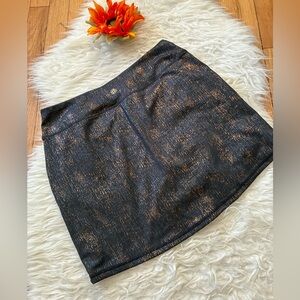 NWOT Lilly Pulitzer UNIQUE RARE Black and Gold Mini Skirt
